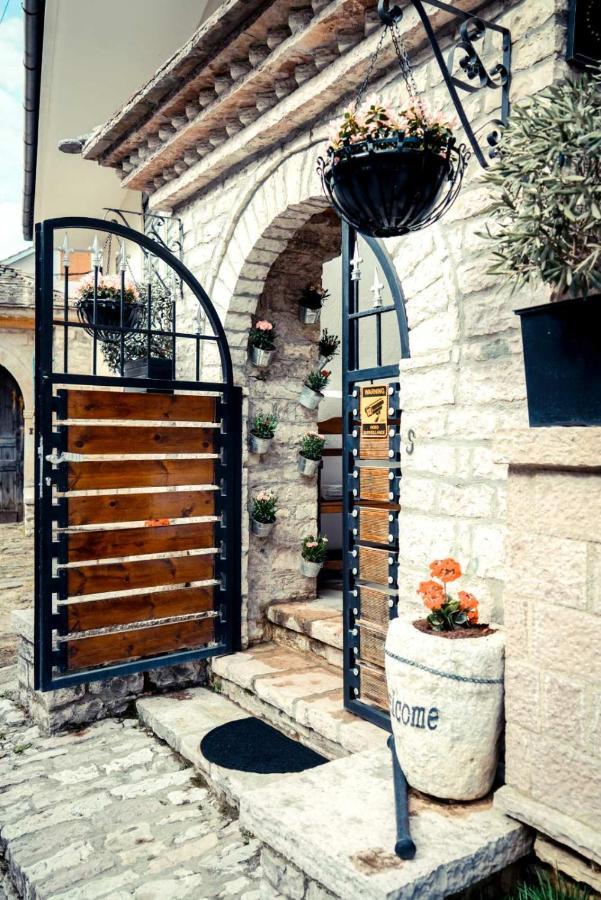 Hotel Domino Gjirokaster Exterior photo